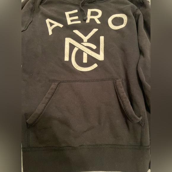 Mens AERO NYC hoodie, size large. - Picture 5 of 6